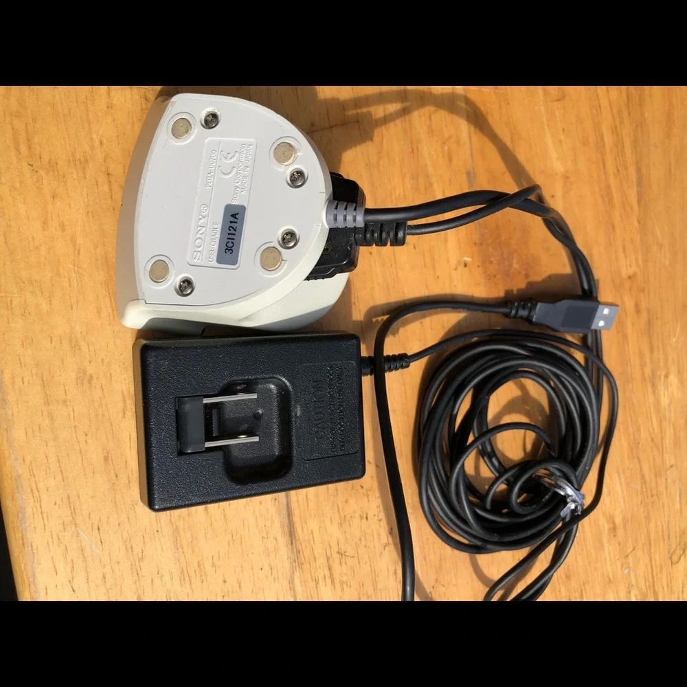 Sony PEGA-UC70 K USB Cradle for Clie PEG-NR Series working unit